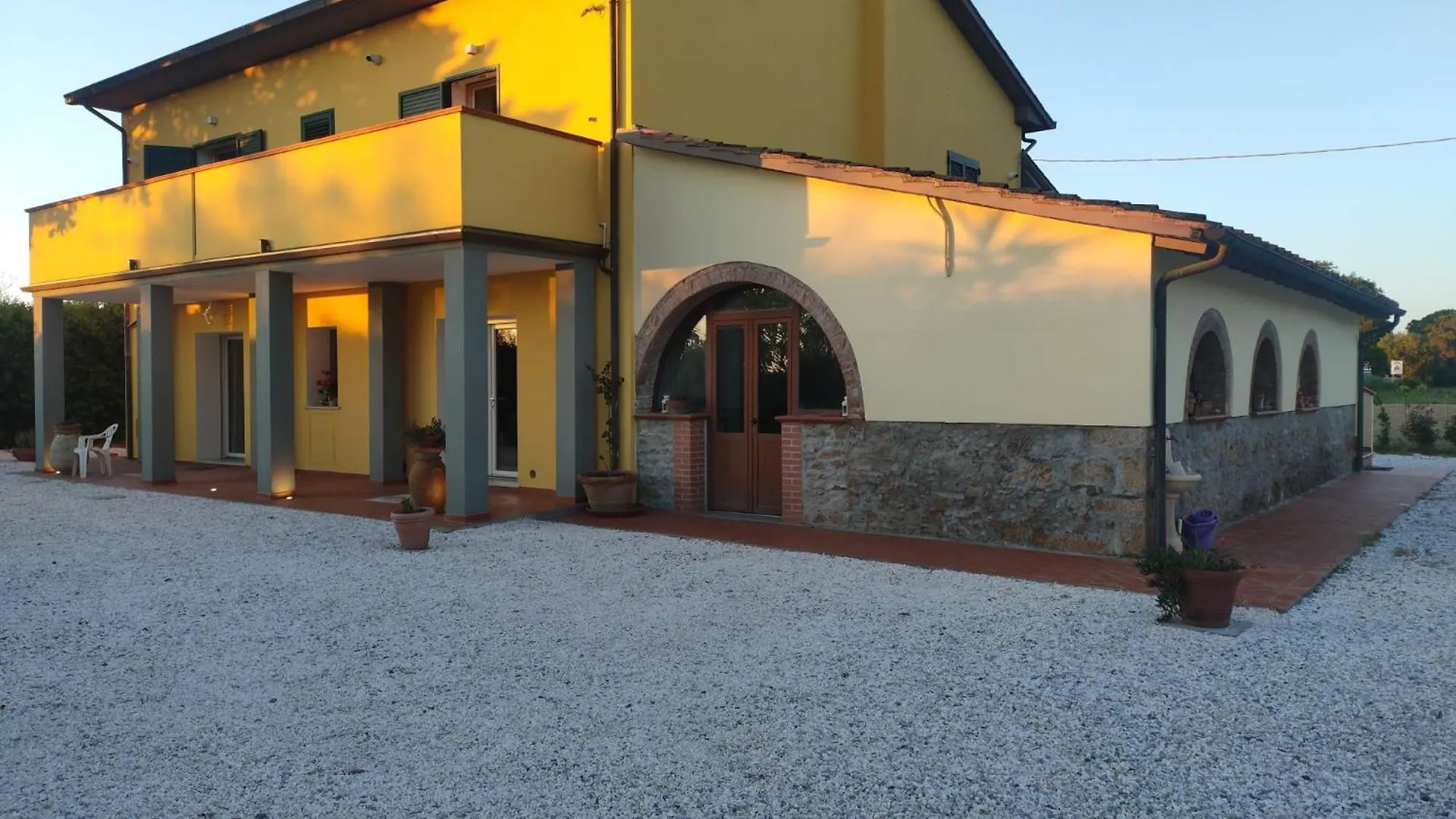 Apartment Il Leccio Agriturismo Fiorino Italy